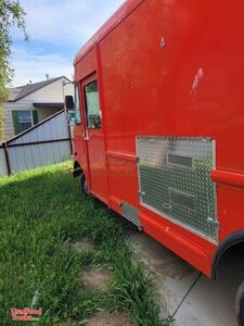 24' Ford E350 Inspected Food Truck with Lightly Used 2020 Kitchen Build-Out