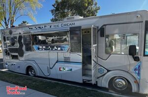 County Permitted 2004 R-Vision Trail Lite Head-Turning 29' Ice Cream Bus Truck