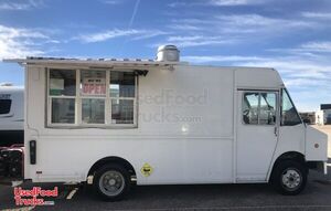 20' Freightliner MT45 Diesel Step Van Food Vending Truck / Mobile Kitchen