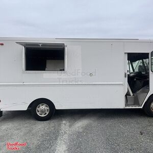 16' Chevrolet P30 Food Truck with 2022 Kitchen Build-Out