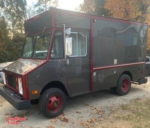 Used Chevrolet P30 Step Van Kitchen Food Truck / Mobile Food Unit