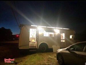 27' International Food Vending Truck / Turnkey Mobile Donut Business