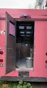 2004 Chevrolet Mobile Kitchen Food Truck with Fire Suppression System
