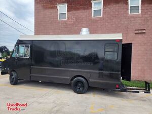 Chevrolet P30 Street Kitchen Food Truck with Pro-Fire System