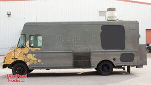 Chevy Workhorse Mobile Kitchen/ Food Truck
