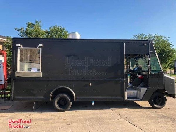 2008 Ford 350 Econoline Stepvan Kitchen Food Truck/Used Mobile Food Unit