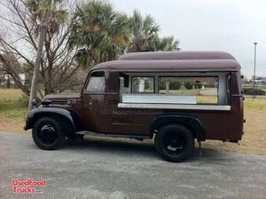 Rebuilt Vintage Ford K&ouml;ln Concession / Retail Vending Truck