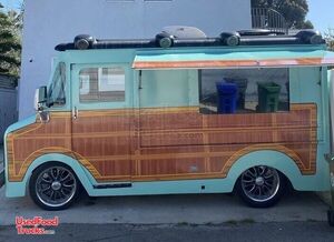 Low Mileage Chevrolet 17' Ice Cream Truck / Ice Cream Store on Wheels