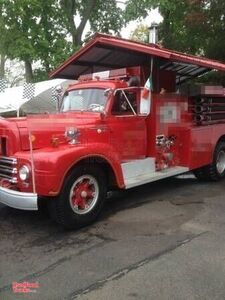Vintage Style Pizza Truck