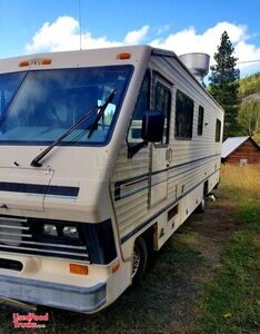 Lightly Used Ford Motorhome Cruise Master Mobile Kitchen Food Truck