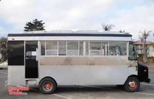 22' Chevy Curbmaster Mobile Kitchen Food Truck- Low Miles
