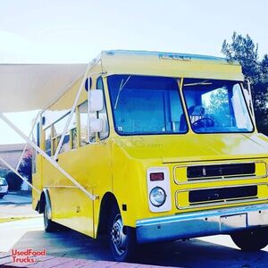 Clean - 23' Chevrolet P30 All-Purpose Food Truck | Mobile Food Unit