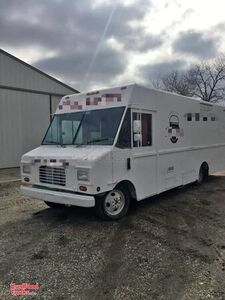 Chevy P30 Used Mobile Kitchen Food Truck
