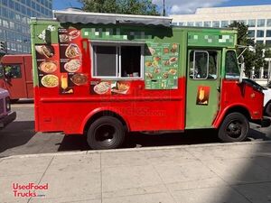 Well- Maintained Chevrolet P30 Mobile Kitchen Food Truck