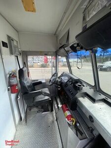 2007 29' Ford E450 Food Truck HUD Certified  Gyros & Taco Truck w/  Pro-Fire Suppression