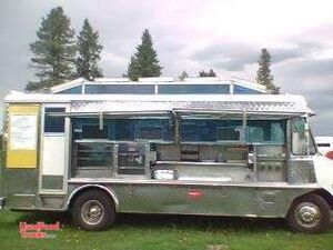 1990 Chevy Mobile Kitchen Concession Truck