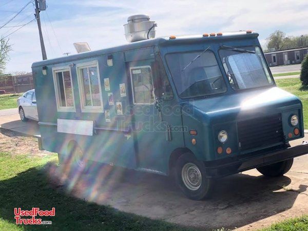Well-Equipped Ford Step Van Mobile Kitchen Food Truck