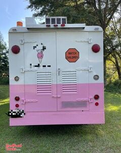 Used - 17' Ford Step Van Ice Cream Truck | Mobile Dessert Unit