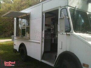 1987 - 20' Chevy CP30 Food Truck