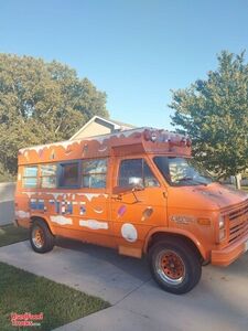 Ready to Serve Used Chevrolet G30 Mobile Ice Cream Truck