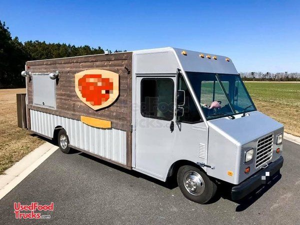 Chevrolet P30 Diesel Step Van Loaded Mobile Kitchen Food Truck