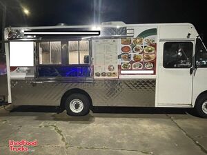 2001 Ford Utilimaster 24' Food Truck with 2021 Kitchen Build-Out