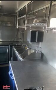 20' Chevrolet P30 Morgan Olson Step Van All-Purpose Food Truck