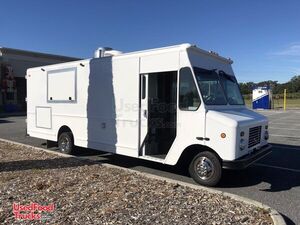 2005 Ford F450 Mobile Kitchen Food Truck- NEW KITCHEN
