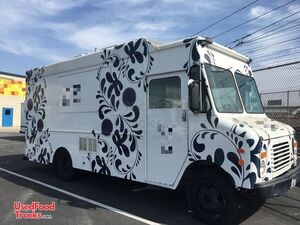 Fully Remodeled Chevrolet P - Series 18' Gelato / Ice Cream Truck