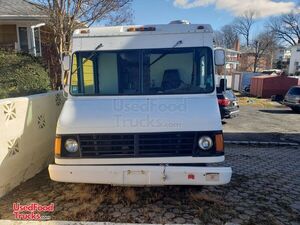 Preowned -  2003 Chevy Workhorse All-Purpose Food Truck