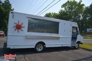 1994 Creative Mobile Catering Chevy P30 Lunch / Catering Truck
