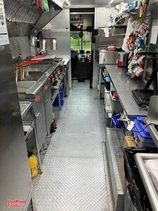 2005 27.5' Workhorse P42 All-Purpose Food Truck with Fire Suppression System