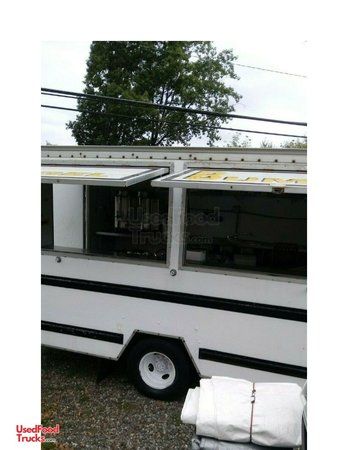 Ready to Work 21' GMC 350 Box Van Coffee Truck / Used Mobile Cafe