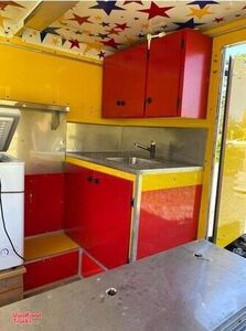 Ready to Go Food Concession Trailer / Used Mobile Food Unit