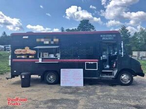 Used Chevrolet P30 Food Truck / Mobile Kitchen Unit Condition