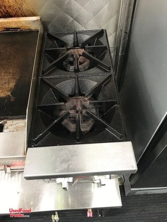 2012 22' Isuzu Reach Food Truck with 2018 Kitchen Build-Out.