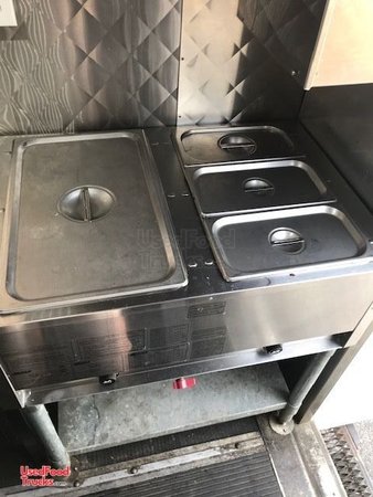 2012 22' Isuzu Reach Food Truck with 2018 Kitchen Build-Out.