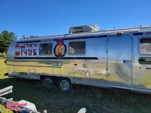 Vintage 1975 Airstream Sovereign 8.5' x 31' Food Vending Concession Trailer