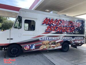 2001 Freightliner 21' Diesel Food Truck/ Mobile Kitchen Unit with Pro-Fire