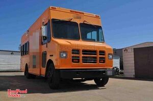 2000 - International Turnkey Catering Business Food Truck