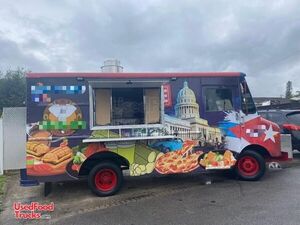 Fully Equipped GMC Licensed Diesel Food Truck / Professional Mobile Kitchen