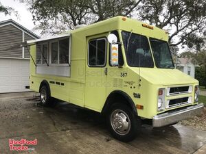 Very Low Mileage Chevrolet P30 Coffee Truck / Mobile Ice Cream Unit
