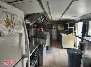 TURNKEY - 2009 25' Kitchen Food Concession Trailer with Pro-Fire Suppression