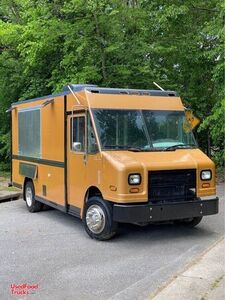 2000 16' Freightliner MT45 Diesel Food Truck with 2020 Kitchen