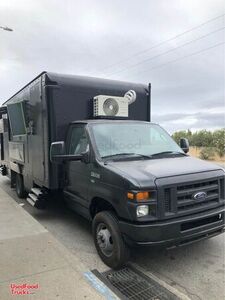 2016 Ford F-350 Super Duty Food Truck with Brand New Professional Kitchen