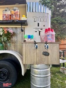 1970 Vintage Renovated Mobile Party Bar Horse Trailer Conversion to Beverage Concession