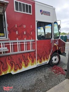 2007 Freightliner Pizza Food Truck Full Mobile Kitchen w/ Forno Bravo Wood-Fired Pizza Oven