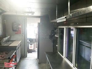 2001 Workhorse P42 All-Purpose Food Truck | Mobile Food Unit