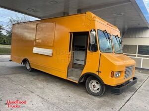 26' Chevrolet Mobile Food Vending Unit / Step Van Food Concession Truck
