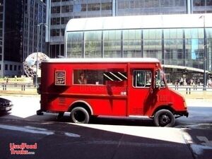 1998 - 21' Chevy P30 Food Vending /&nbsp;Catering&nbsp;Truck.